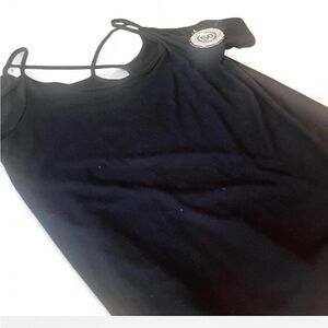 Brand new SO Black Heritage cold shoulder top women’s size small NWT